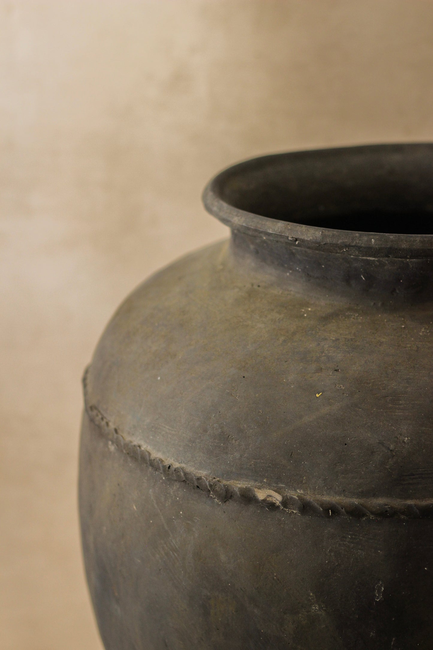 Vintage Black Asian Pots - VB01