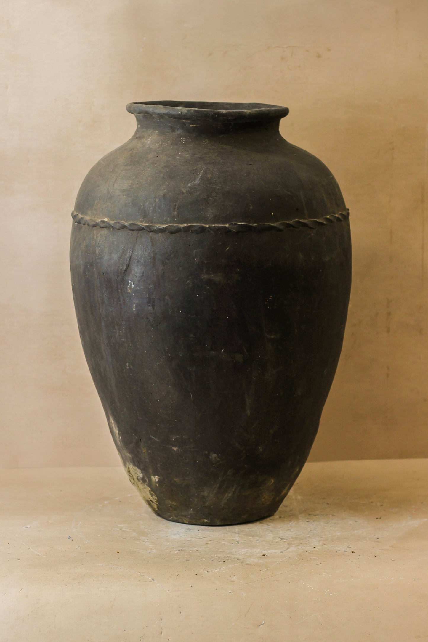 Vintage Black Asian Pots - VB03