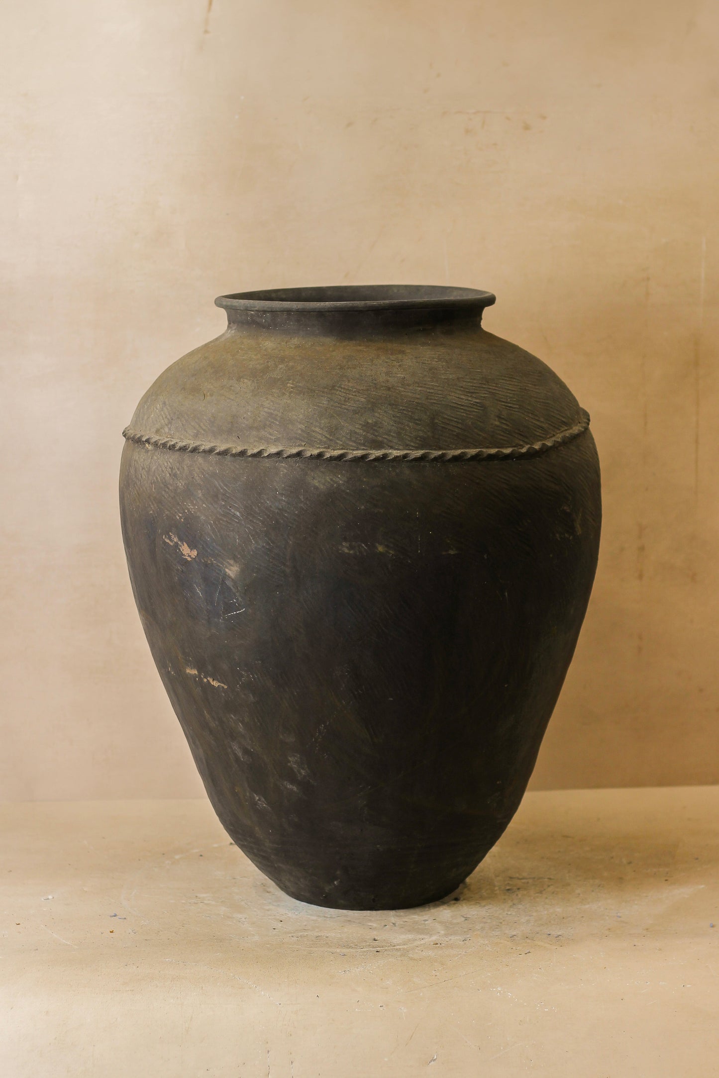 Vintage Black Asian Pots - VB04