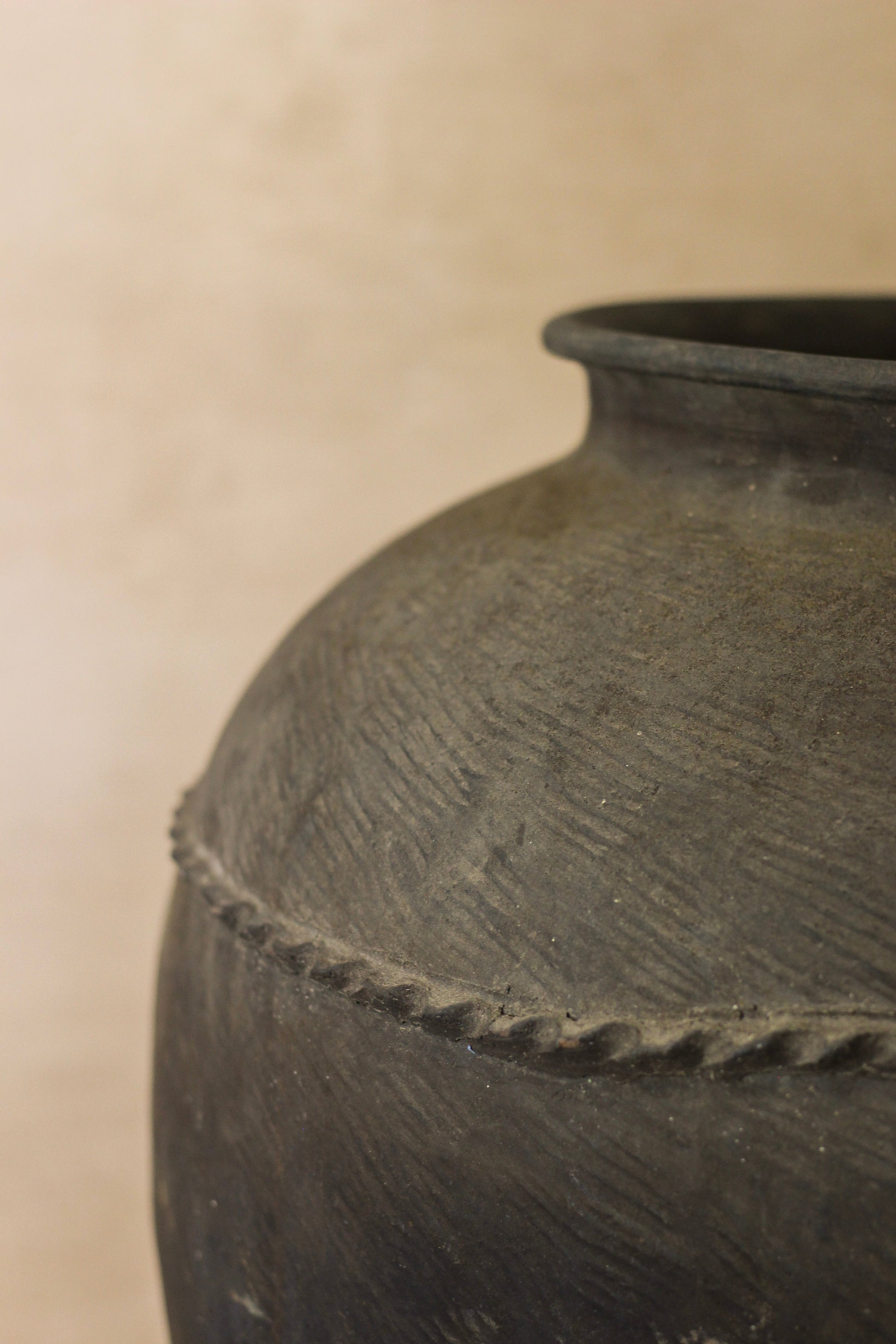 Vintage Black Asian Pots - VB04