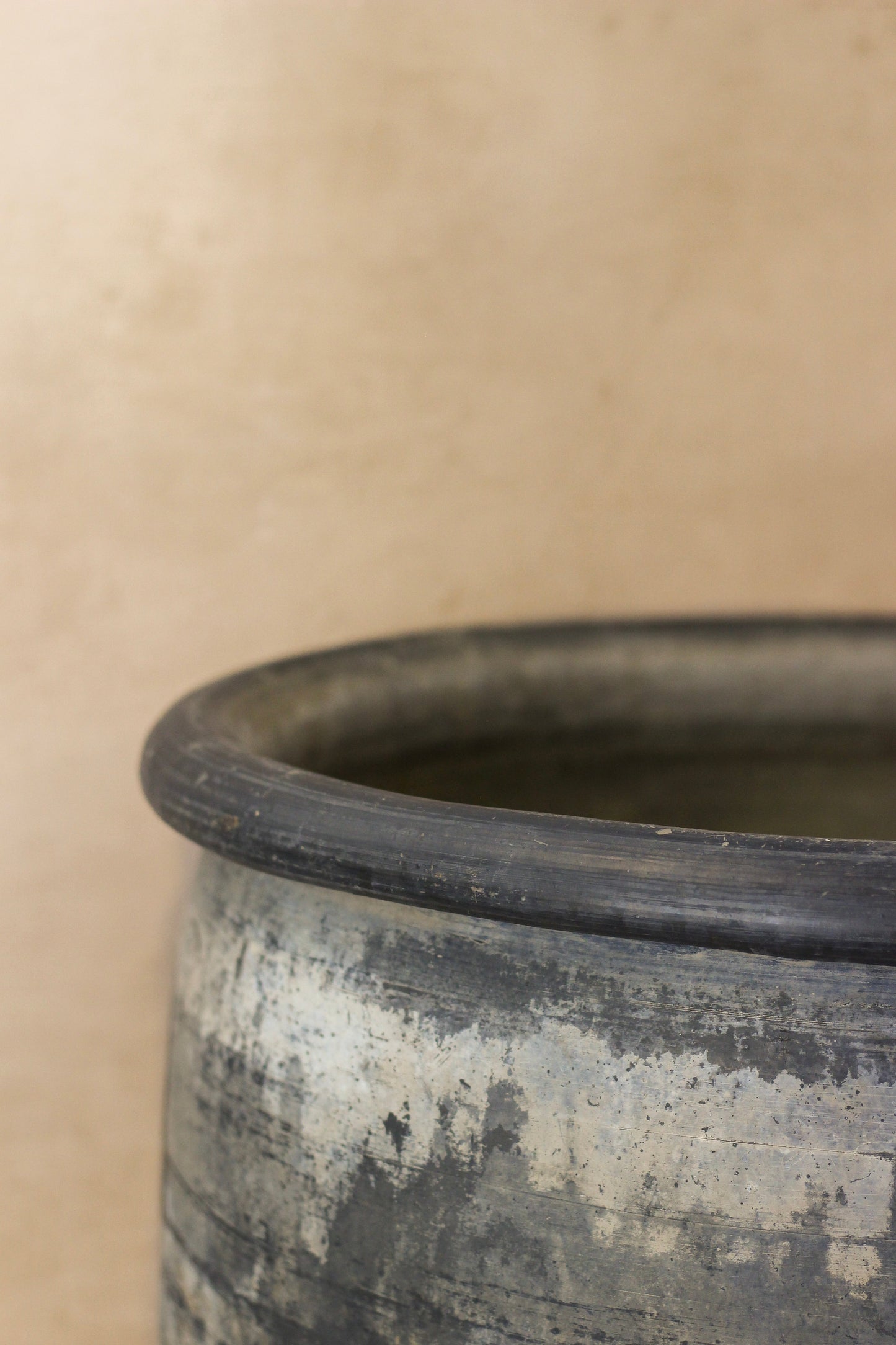 Big Old Grey Asian Pots - L006