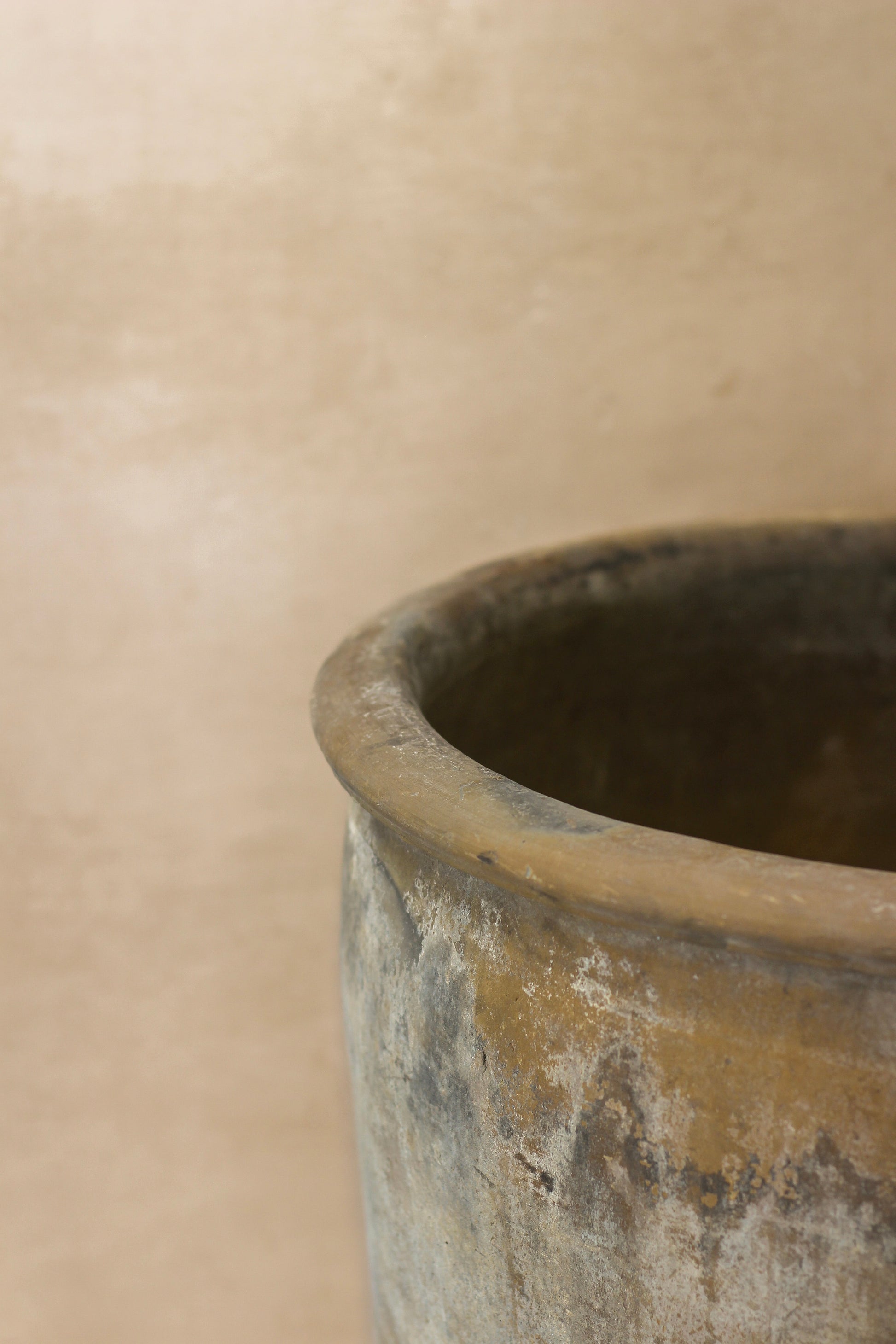 Big Old Grey Asian Pots - L008