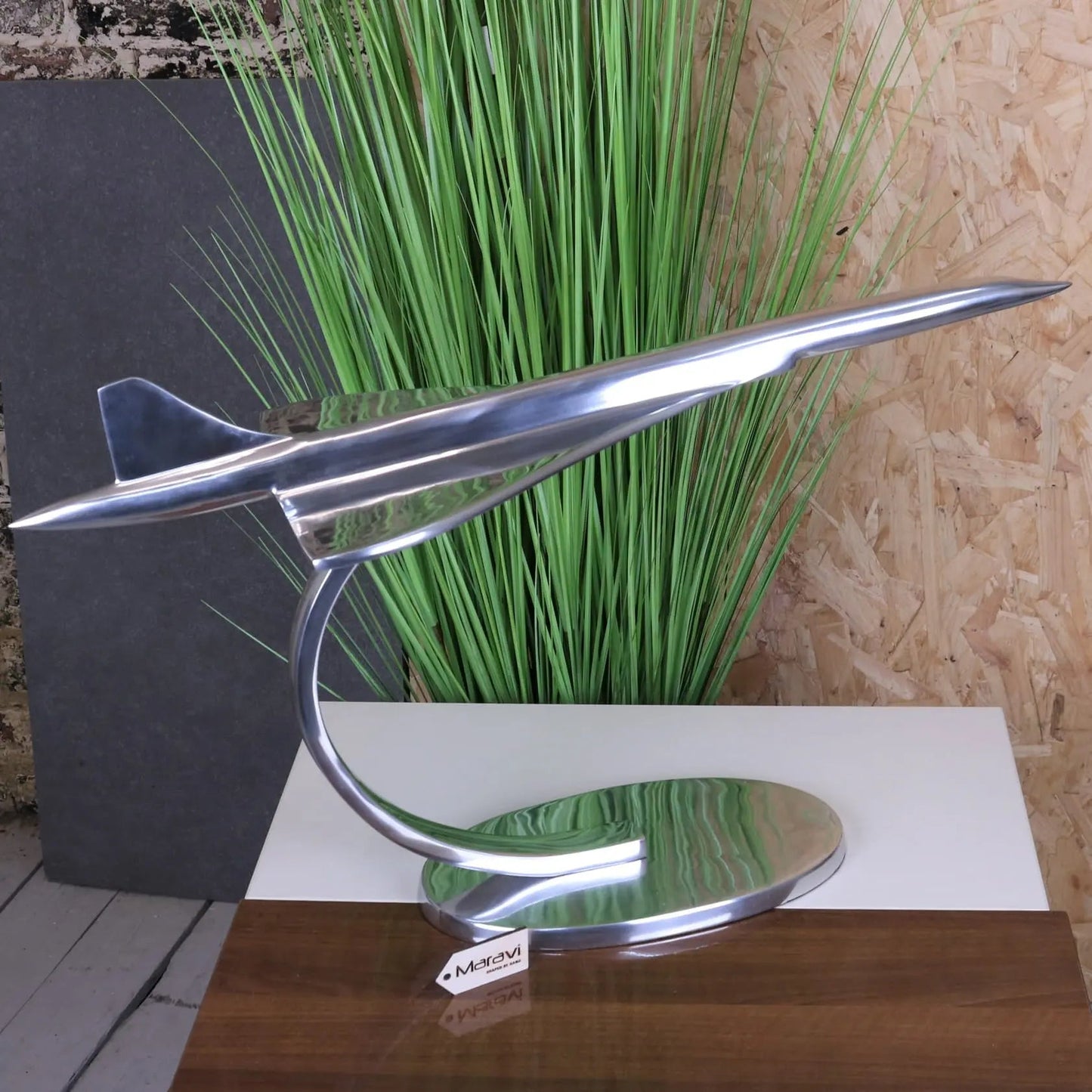 Saran Concorde Model 71cm