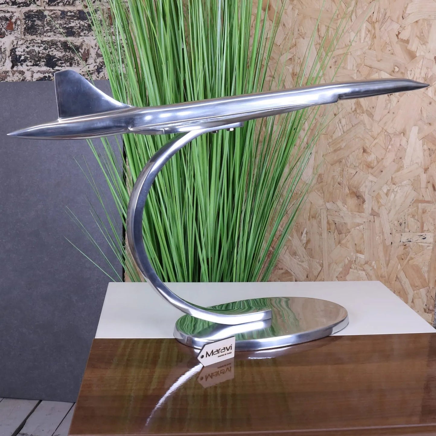 Saran Concorde Model 71cm