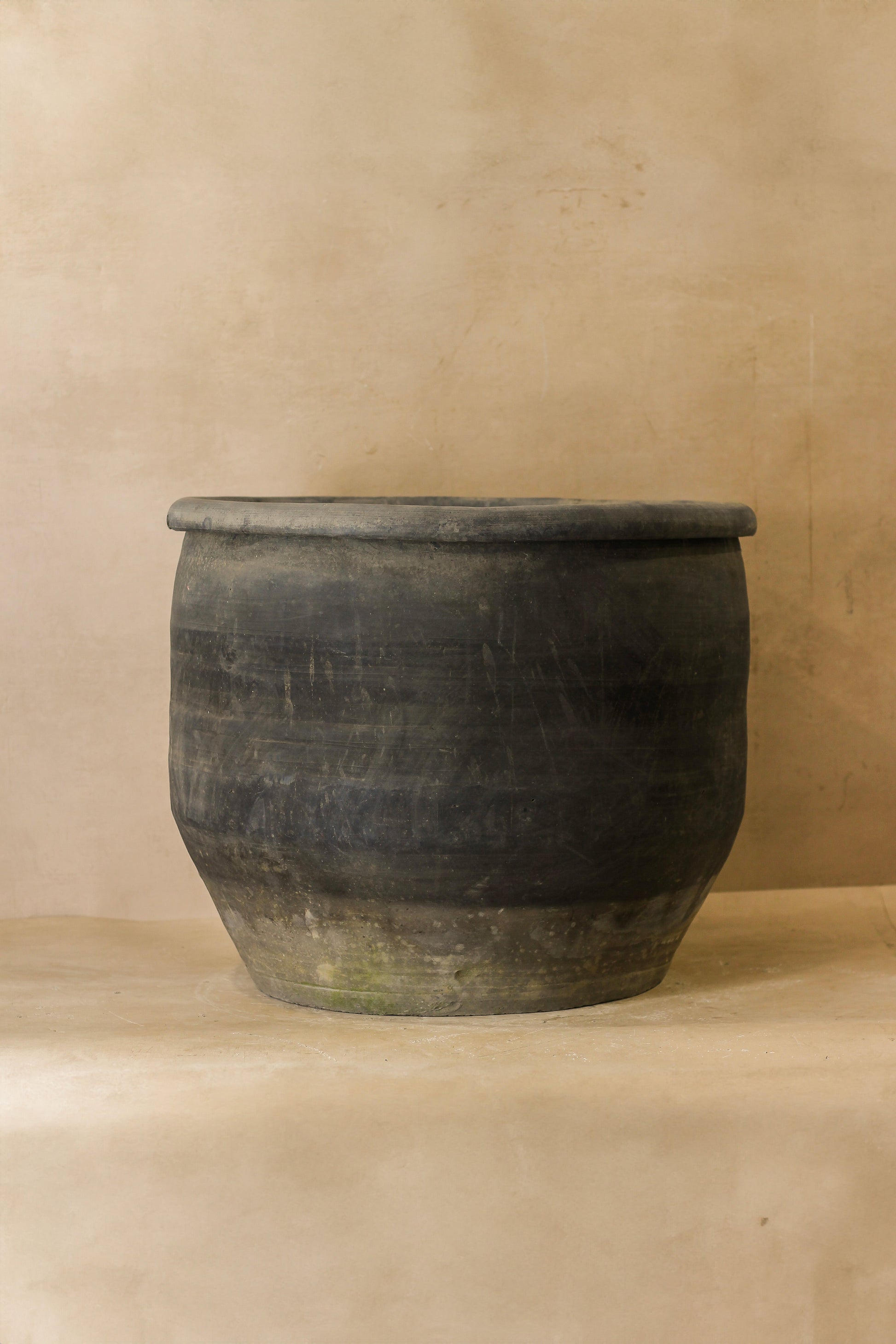 Big Old Grey Asian Pots - L009