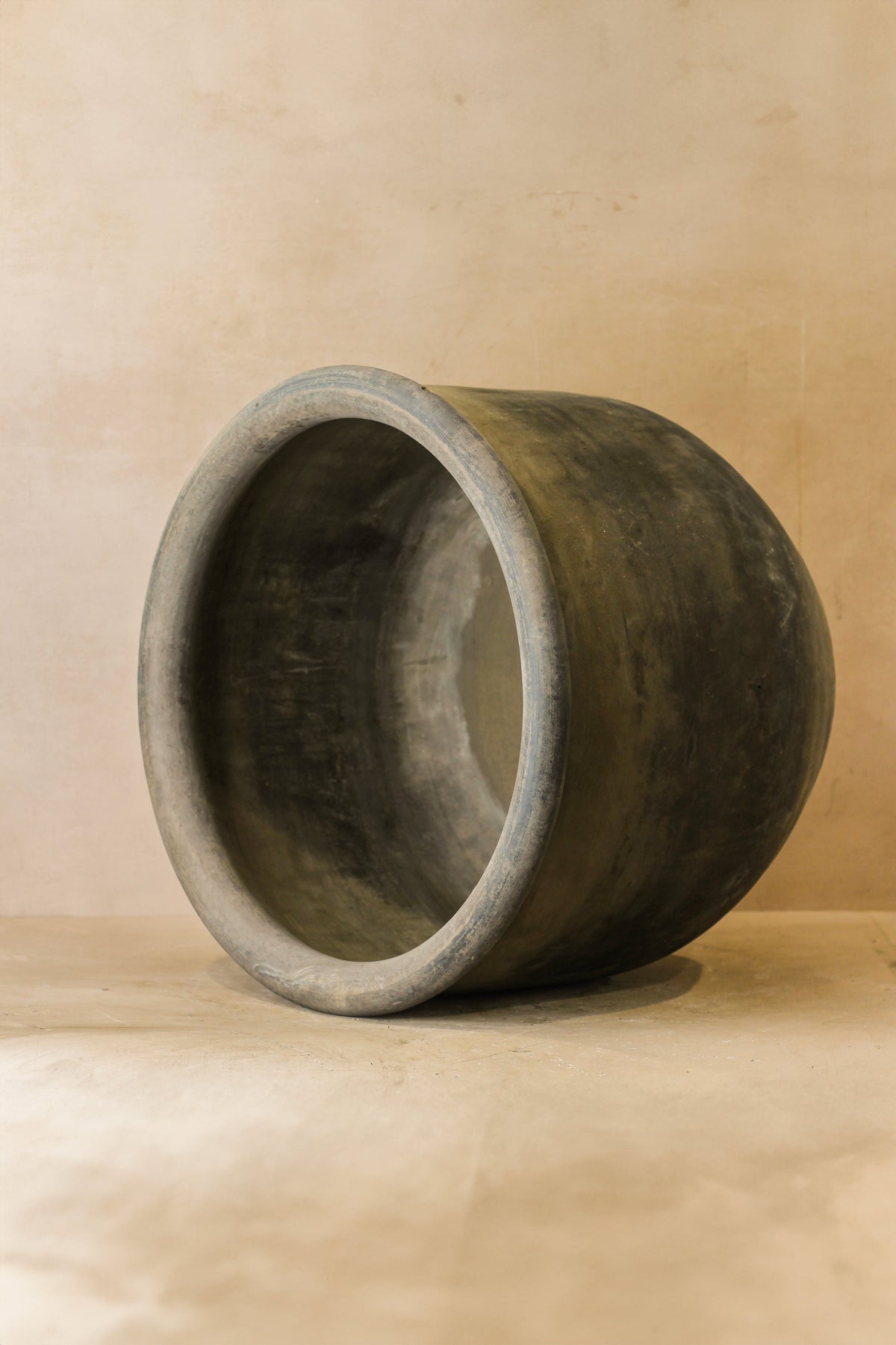 Big Old Grey Asian Pots - L010