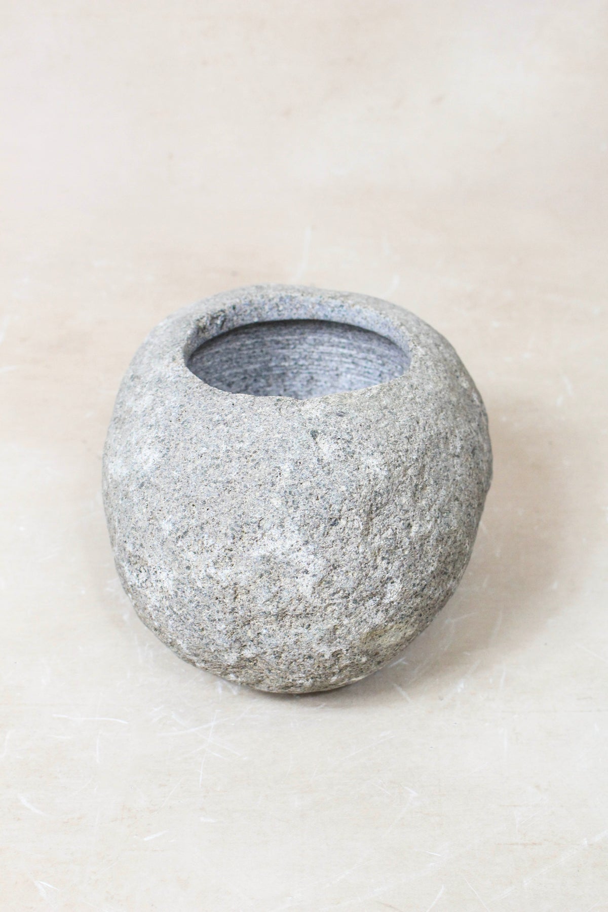 River Stone Planter Pot 22.14