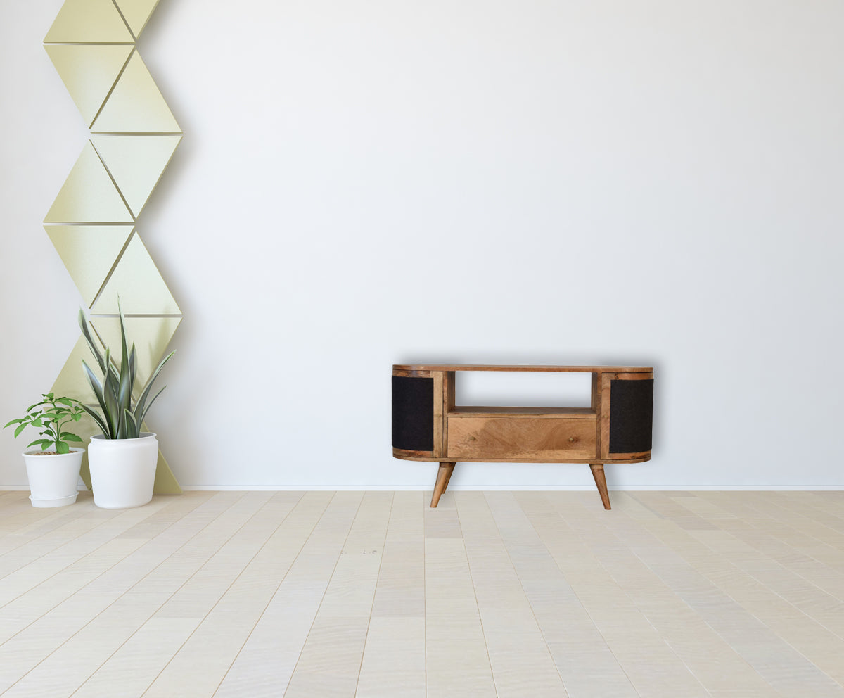 Sofia Black Media Unit