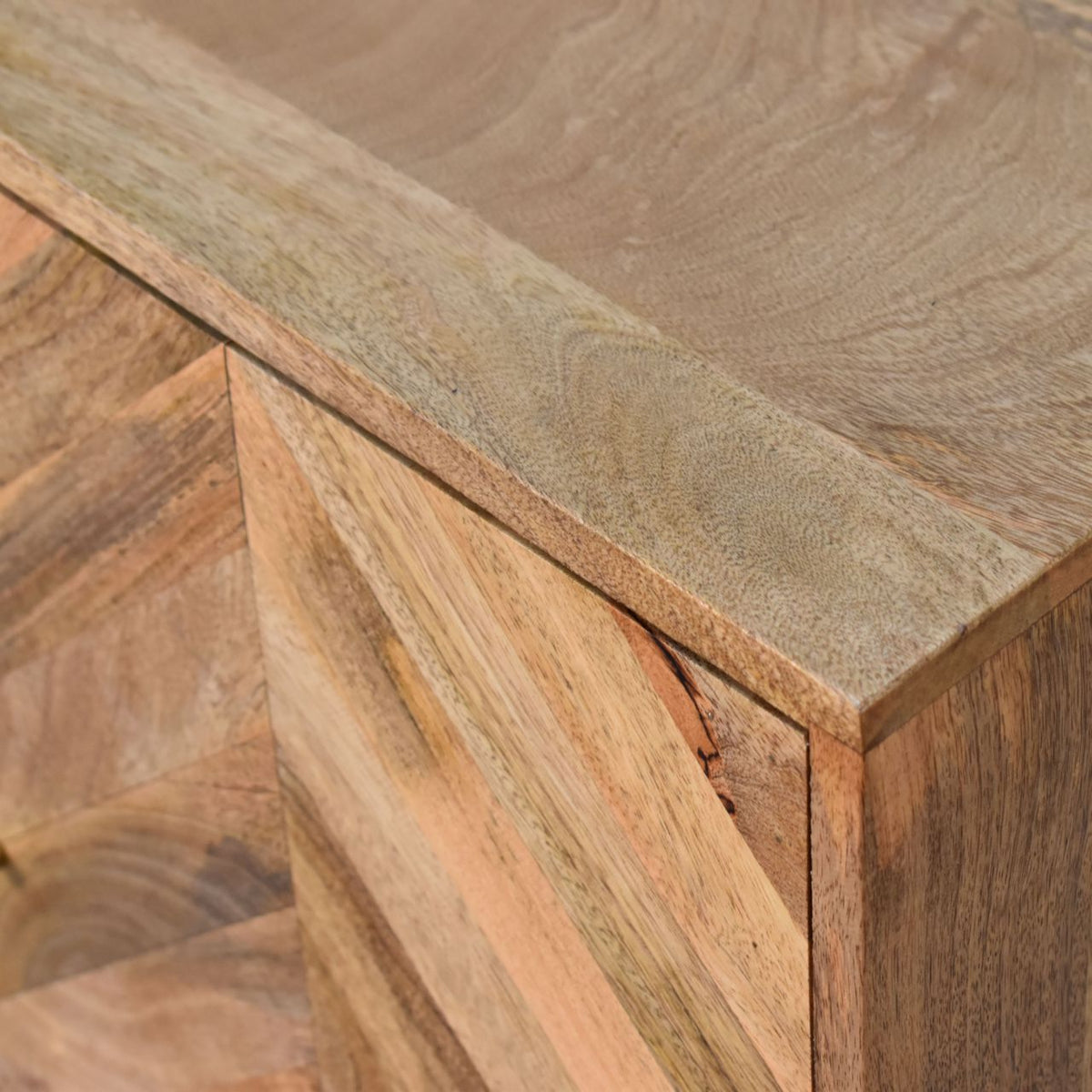 Muna Chest of Drawers