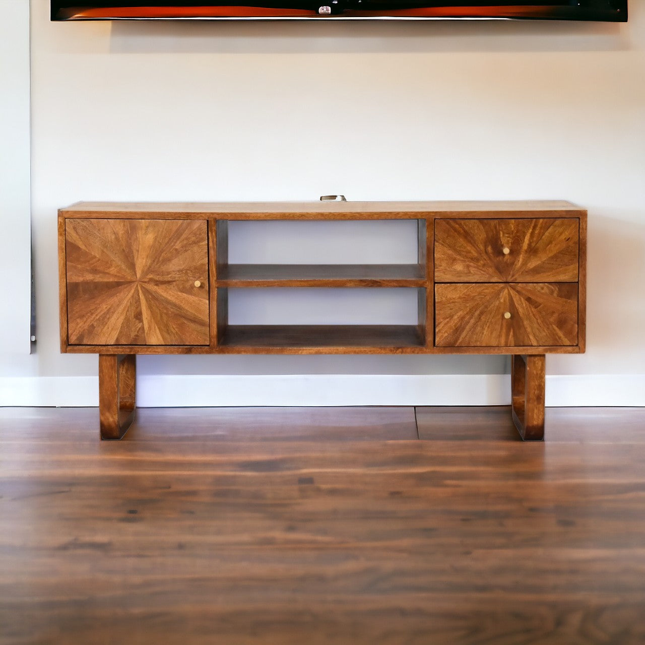 U-Chestnut Sunrise Media Unit