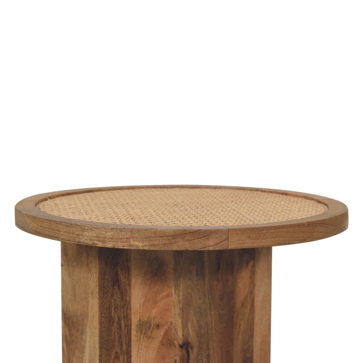 Close-knit Corner End Table Accent Piece