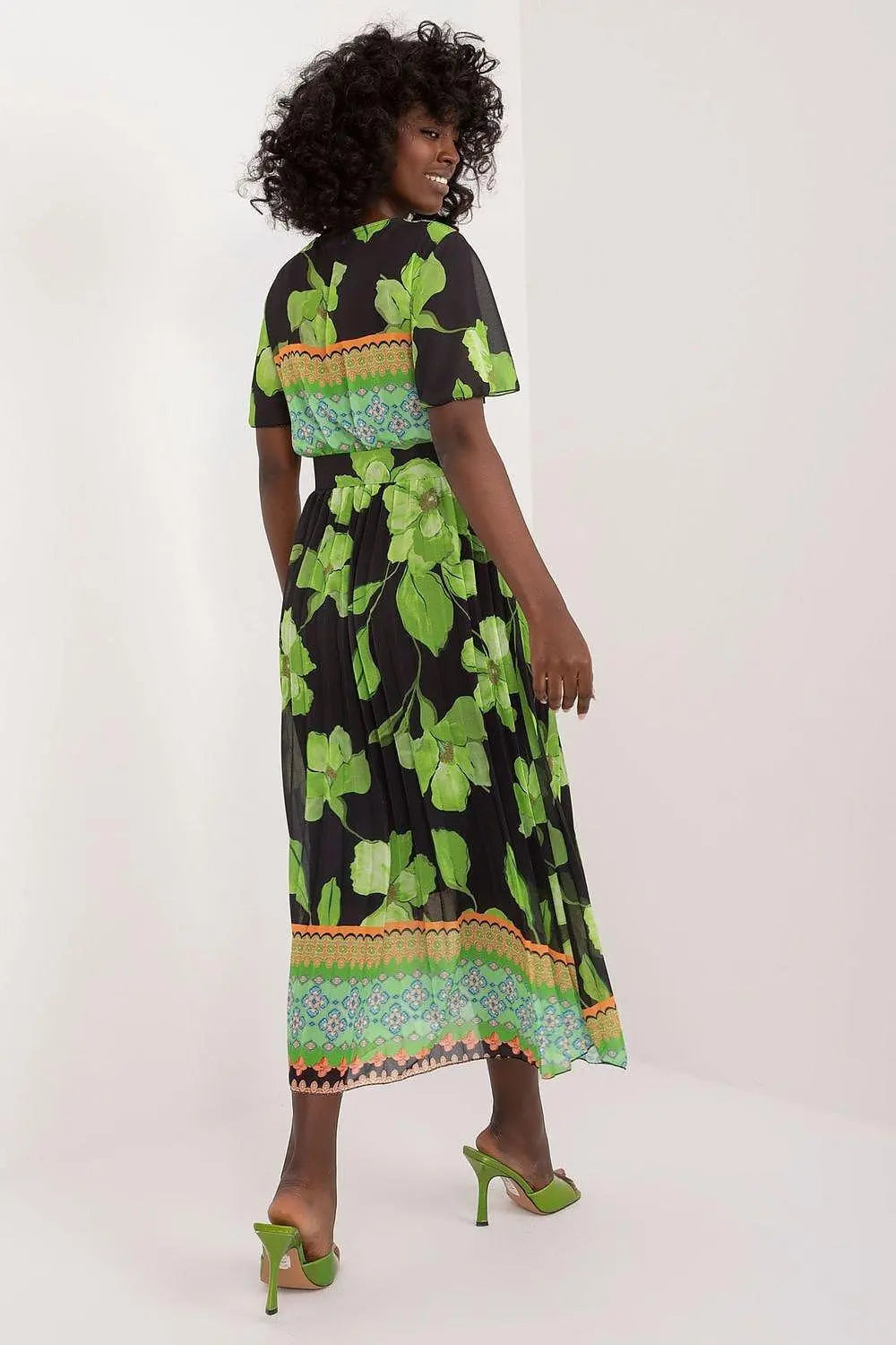 Italy Moda summer daydress with short sleeves in the form of frills