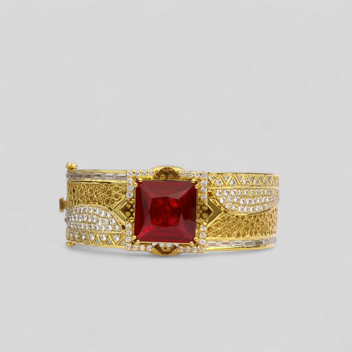 Jaan Aalam Bangle