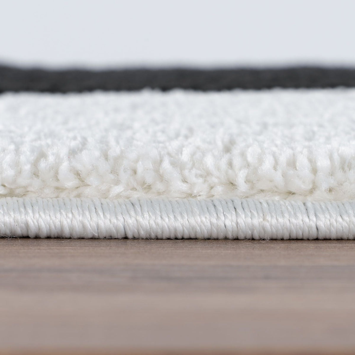 Joli Geometric Black & White Rug