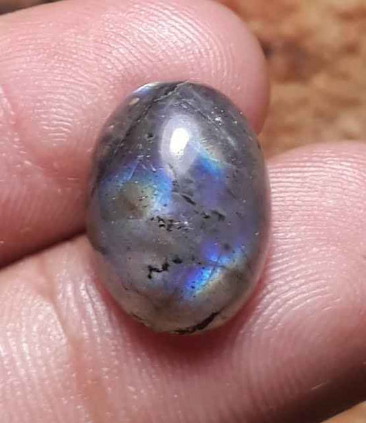 8.5ct Labradorite Cabochon - Spectrolite- Black Moon Stone - 16x12mm
