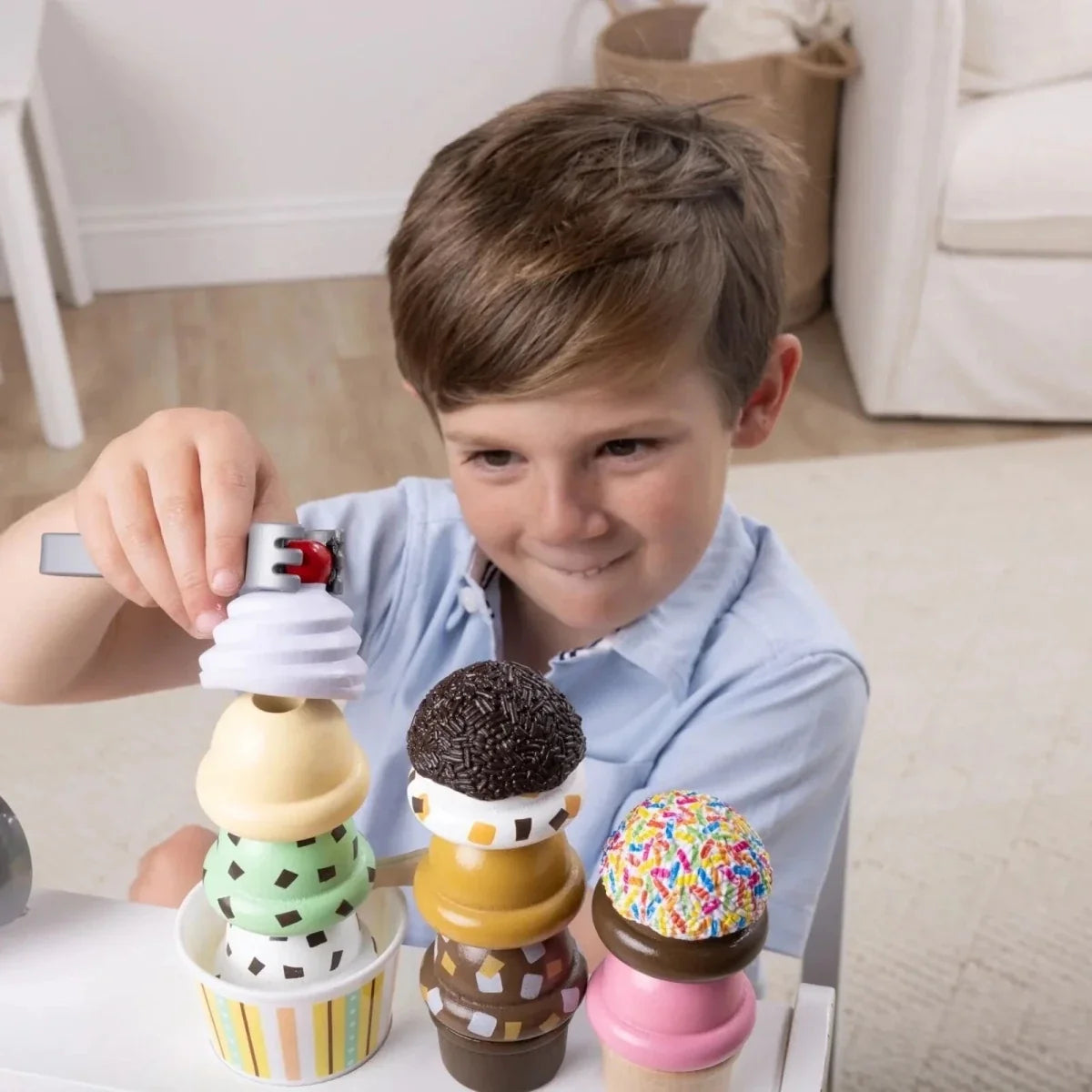 Melissa & Doug Wooden Ice Cream Counter Play Set