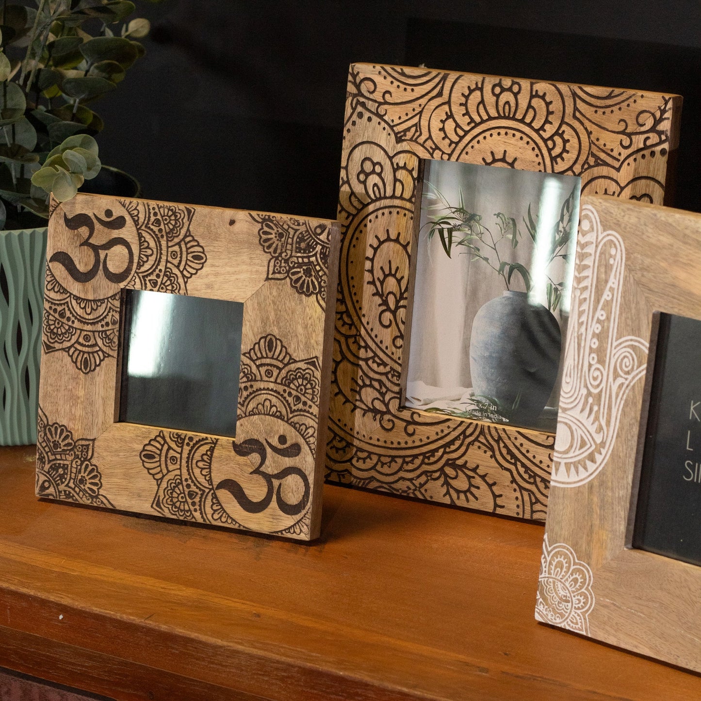 Large Black Hamsa Mango Wood Photo Frame 13x18cm