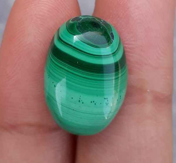 15ct Malachite Crystal - Malachite Cabochon - Malachite Stone of Transformation - 19x14mm