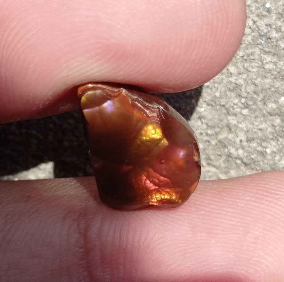 7.8ct Natural Fire Agate From Mexico, Rare Fire Agate, Pink Fire Agate- Perfect gemstone Gift, Dimensions - 16x11x6mm
