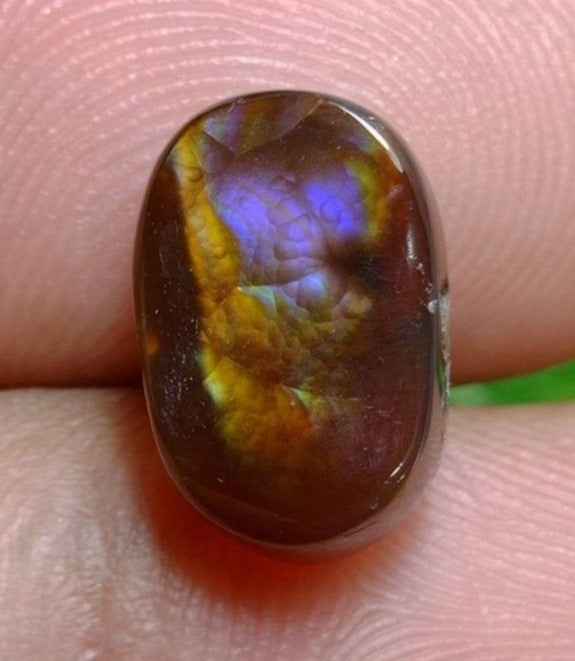 7.25ct Mexican Fire Agate,  Rare Fire Agate, Oval Fire Agate - Perfect gemstone Gift, Yellow-Purple Fire Agate, Dimensions - 13x9x5mm