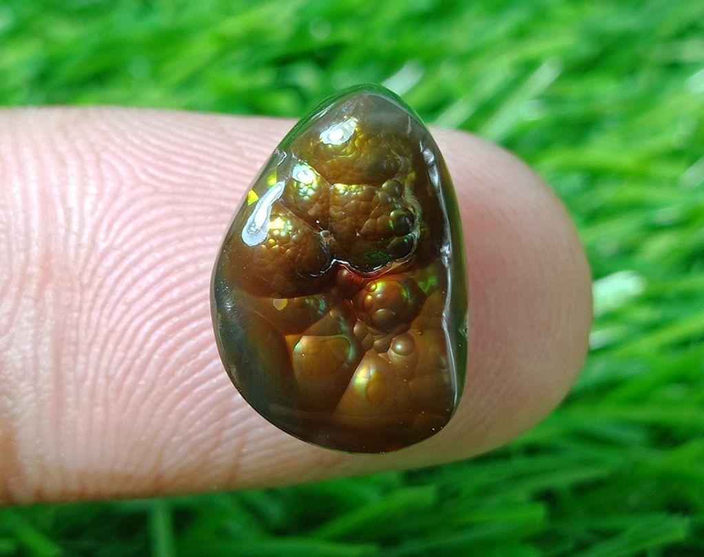 9.4ct Mexican Fire Agate,  Rare Fire Agate, Green Aatshi Aqeeq - Perfect gemstone Gift, Dimensions - 15x12xmm