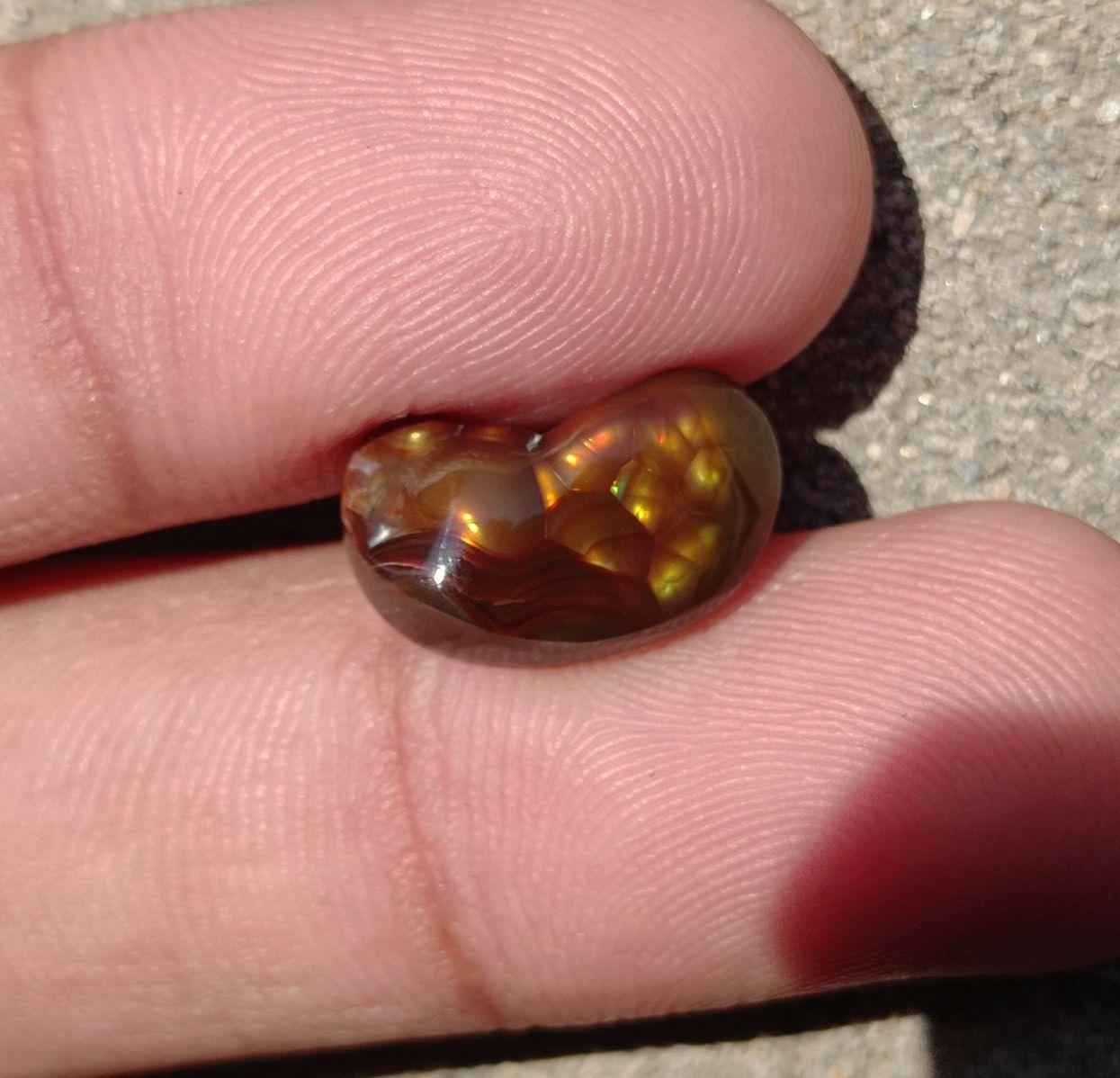 6ct Mexican Fire Agate,  Rare Fire Agate, Yellow Aatshi Aqeeq - Perfect gemstone Gift, Dimensions 16x9x5mm