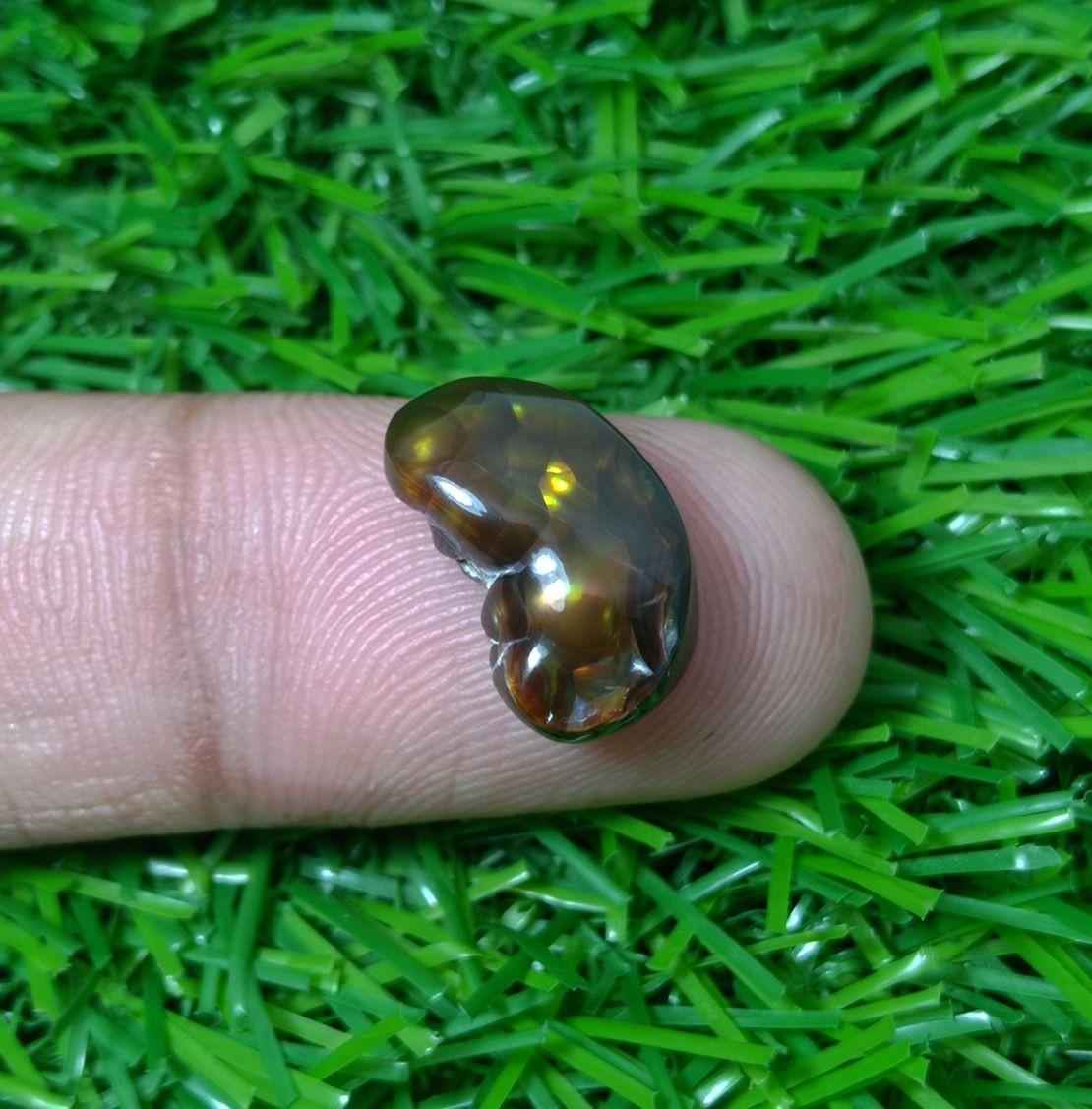 6ct Mexican Fire Agate,  Rare Fire Agate, Yellow Aatshi Aqeeq - Perfect gemstone Gift, Dimensions 16x9x5mm