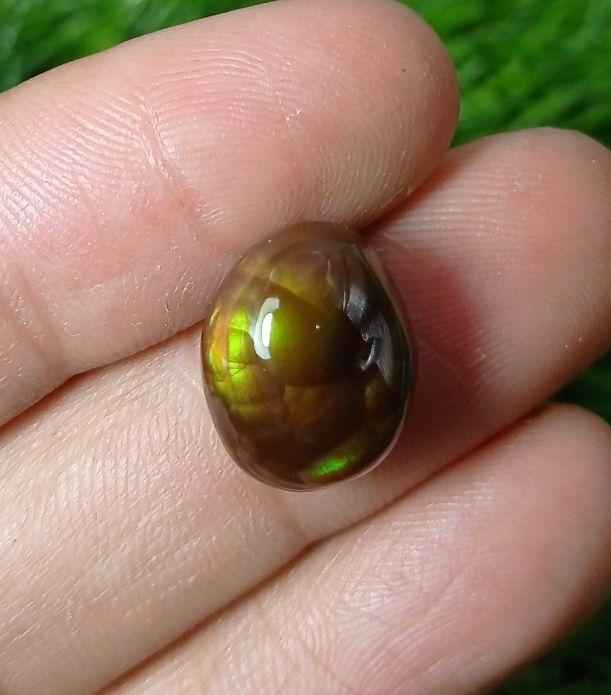 11ct Green Fire Agate,  Rare Fire Agate, Polished Fire Agate, Fire Agate Cabochon -  Dimensions 14x11xmm