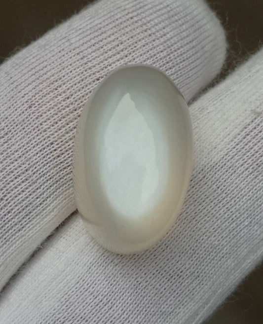 29.1ct Milky Moonstone with White Sheen - Adularia Moonstone - June Birthstone - 21x13x12mm