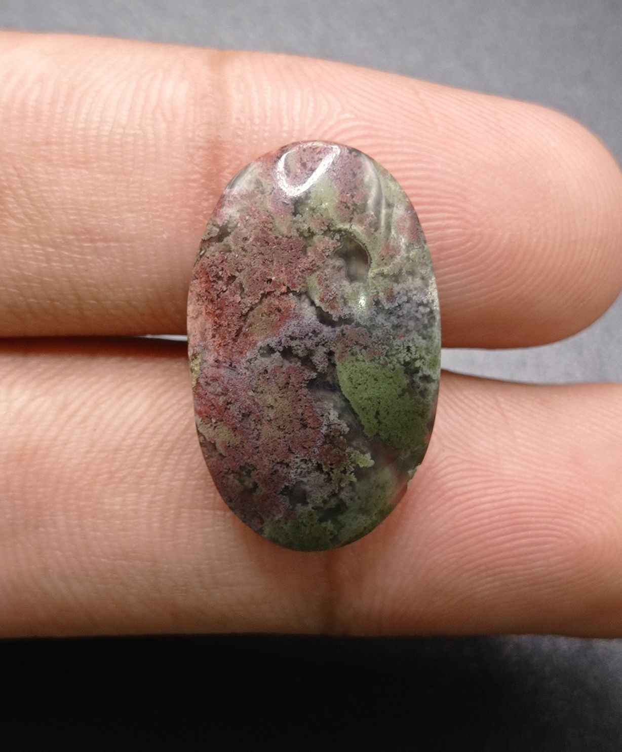 18ct Moss Agate - Red Moss Agate - 25x15.3x6.2mm