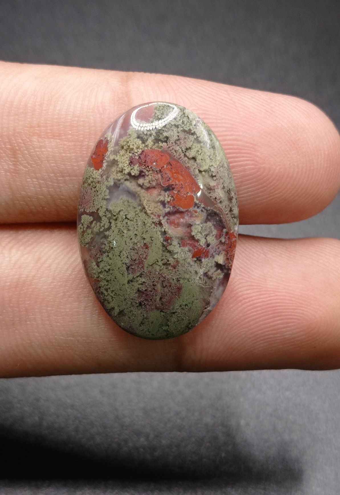 20.5ct Moss Agate - Green Moss Agate - 28.5x19x6mm