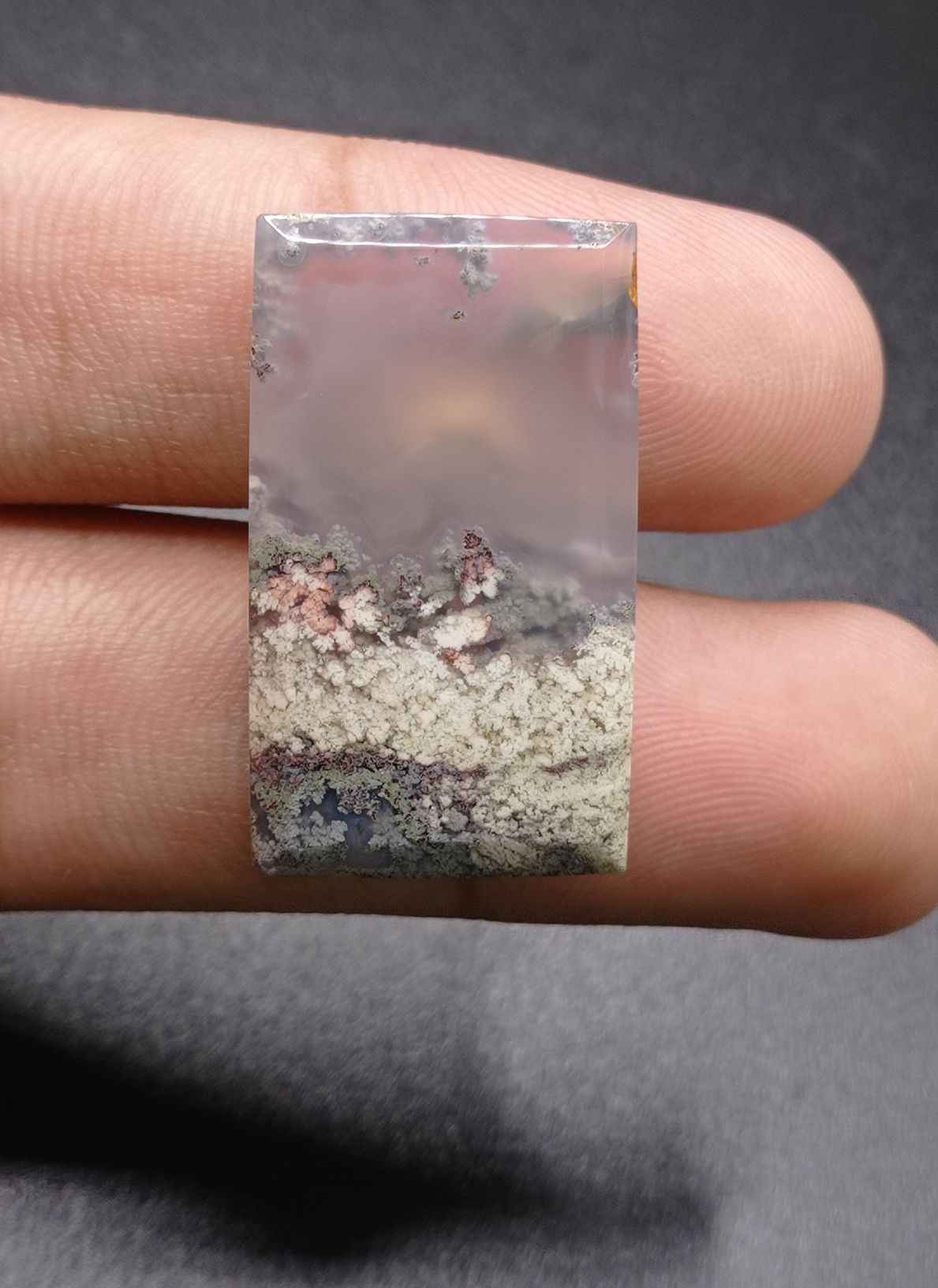 42ct Moss Agate - White Moss Agate - 31x18x7mm