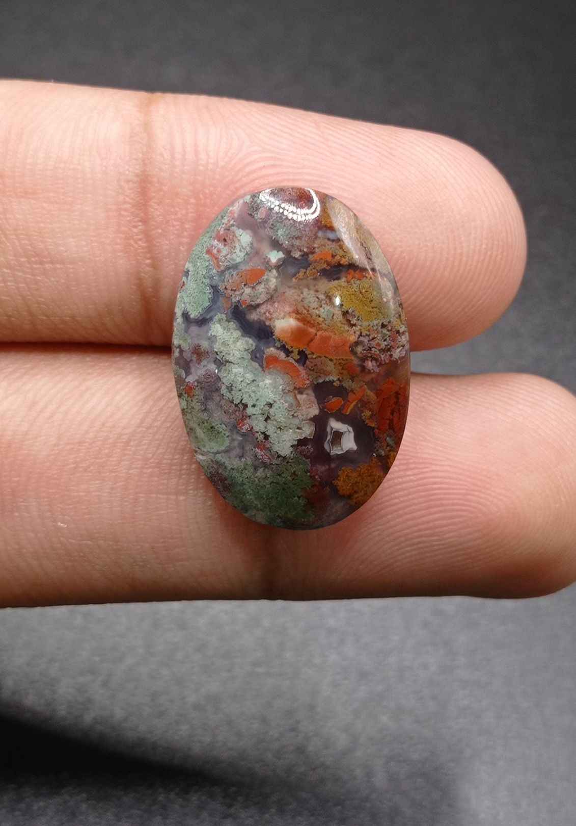 20.7ct Moss Agate - Green Moss Agate - 24.1x16.8x7mm