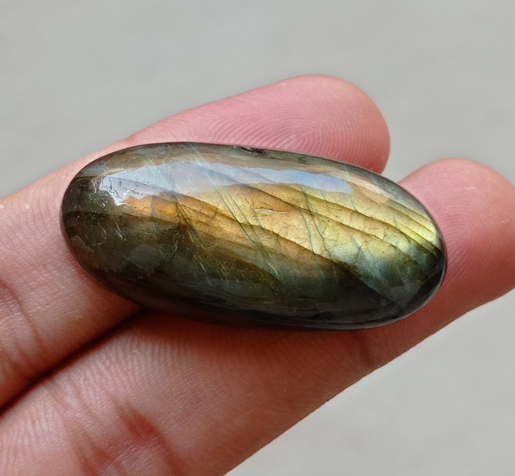 75.4ct Labradorite Cabochon - Spectrolite- Black Moon Stone - 42x20mm