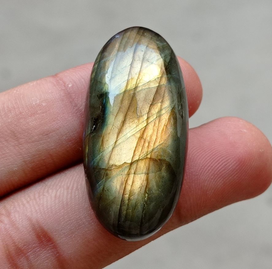 75.4ct Labradorite Cabochon - Spectrolite- Black Moon Stone - 42x20mm