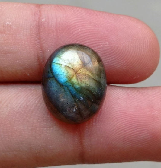 12.5ct Labradorite Cabochon - Spectrolite- Black Moon Stone - 17x14mm