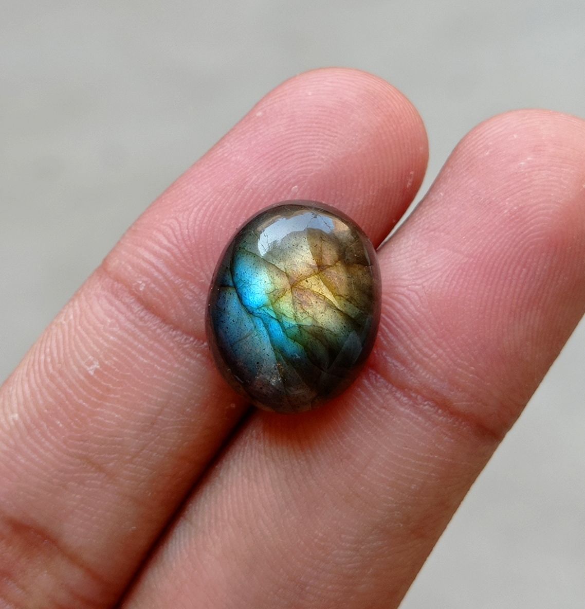 12.5ct Labradorite Cabochon - Spectrolite- Black Moon Stone - 17x14mm