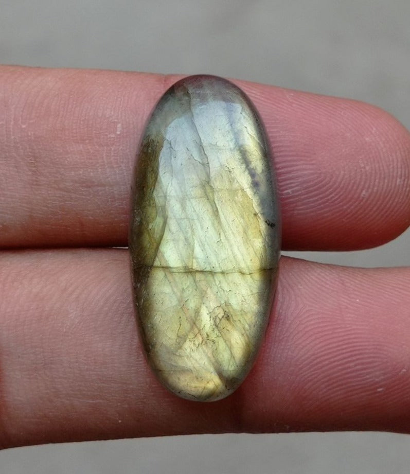 28.7ct Labradorite Cabochon - Spectrolite- Black Moon Stone - 33x15mm