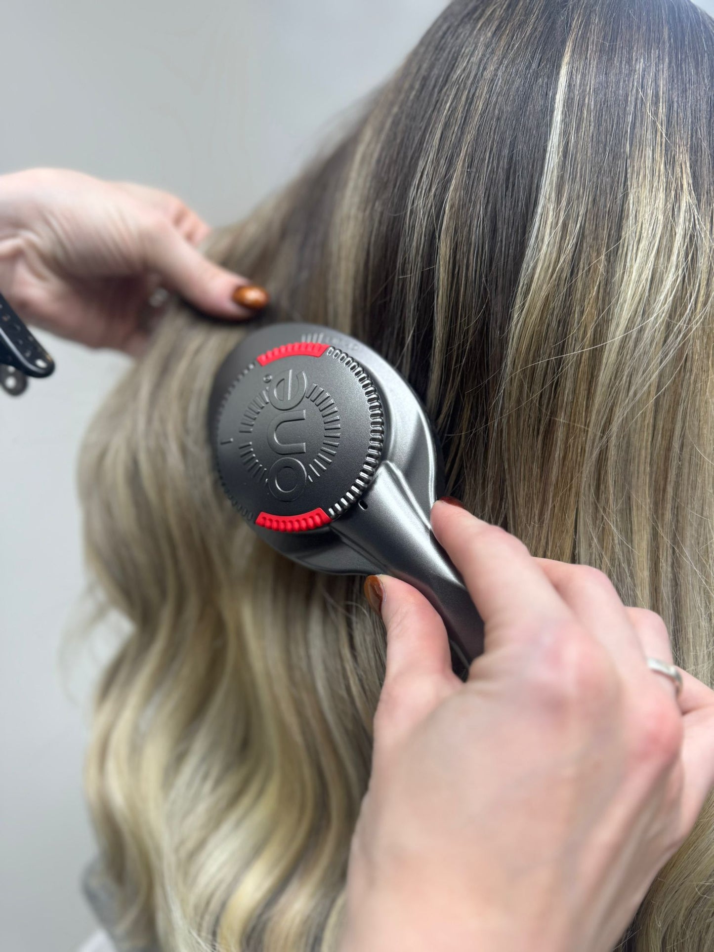ONE Brush Pro - Adjustable Bristle Hairbrush, Titanium