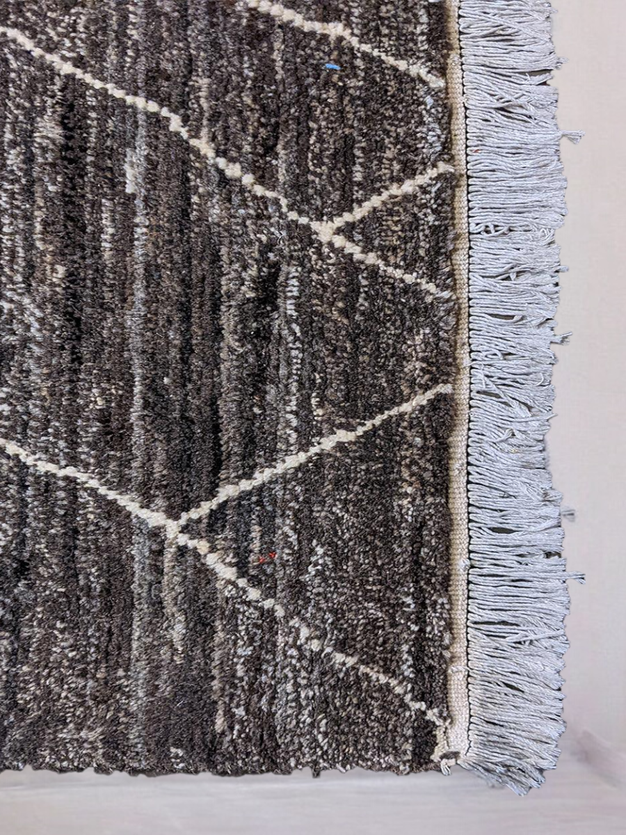 Essaouira Hand Knotted Rug - 275 x 189 cm