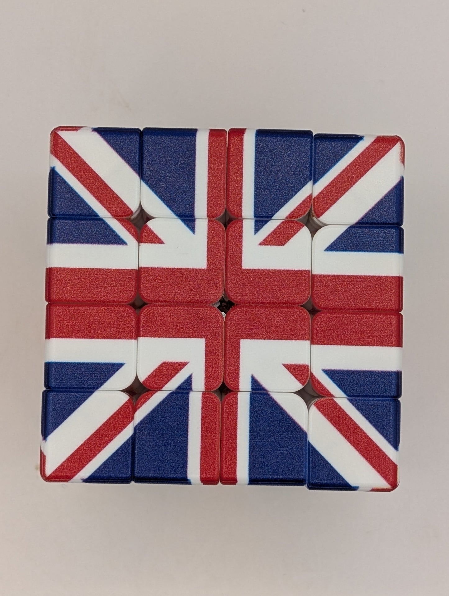 UK flag 4x4 cube