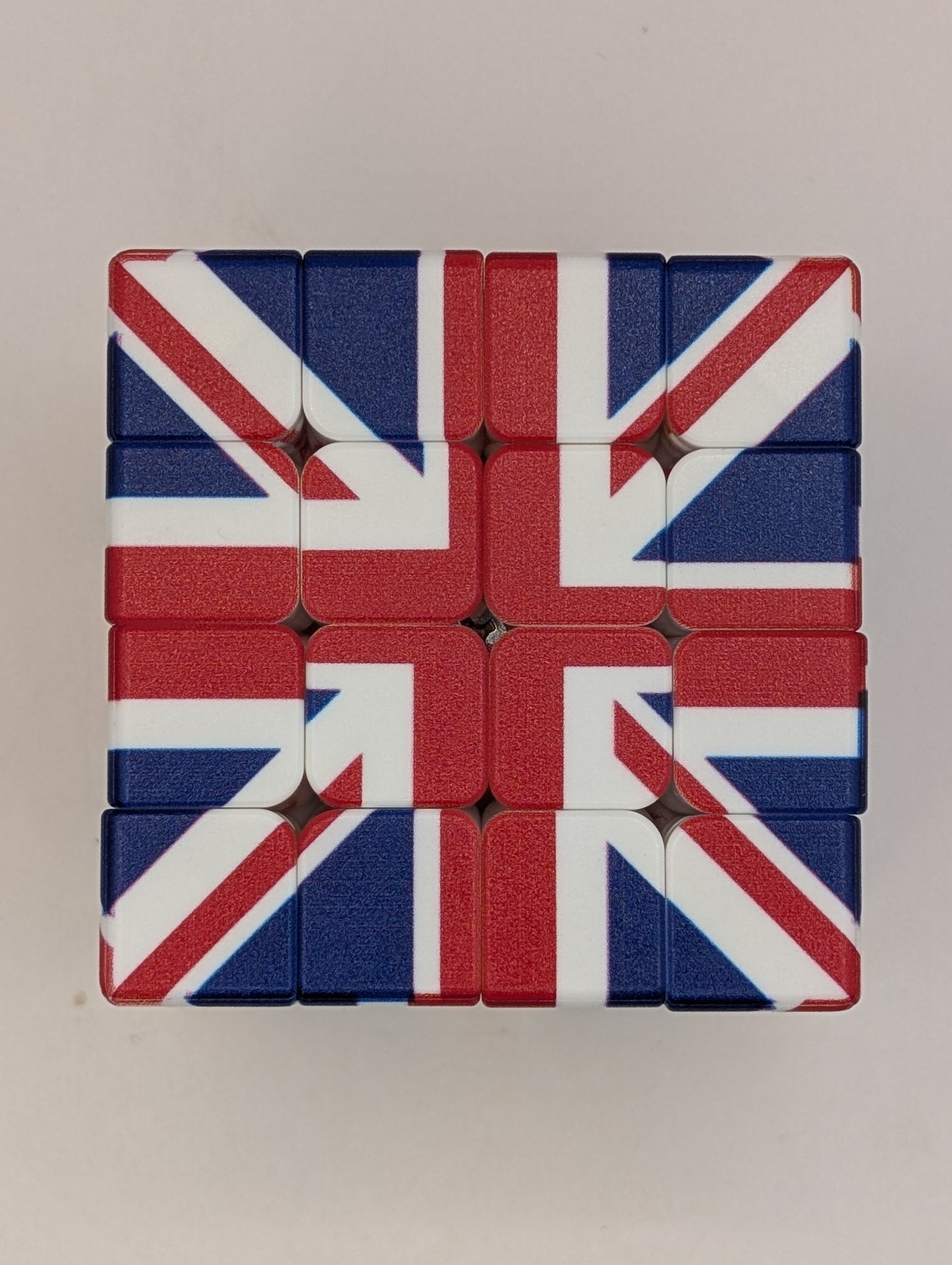 UK flag 4x4 cube