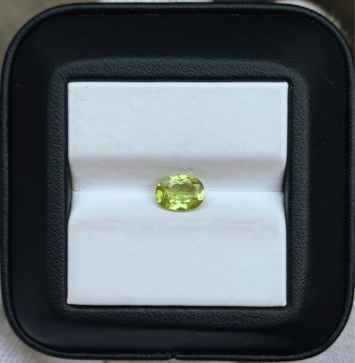 1.40ct Peridot Gemstone- Olivine - Chrysolite Gem - August Birthstone - 7.8x5.5x3.5mm