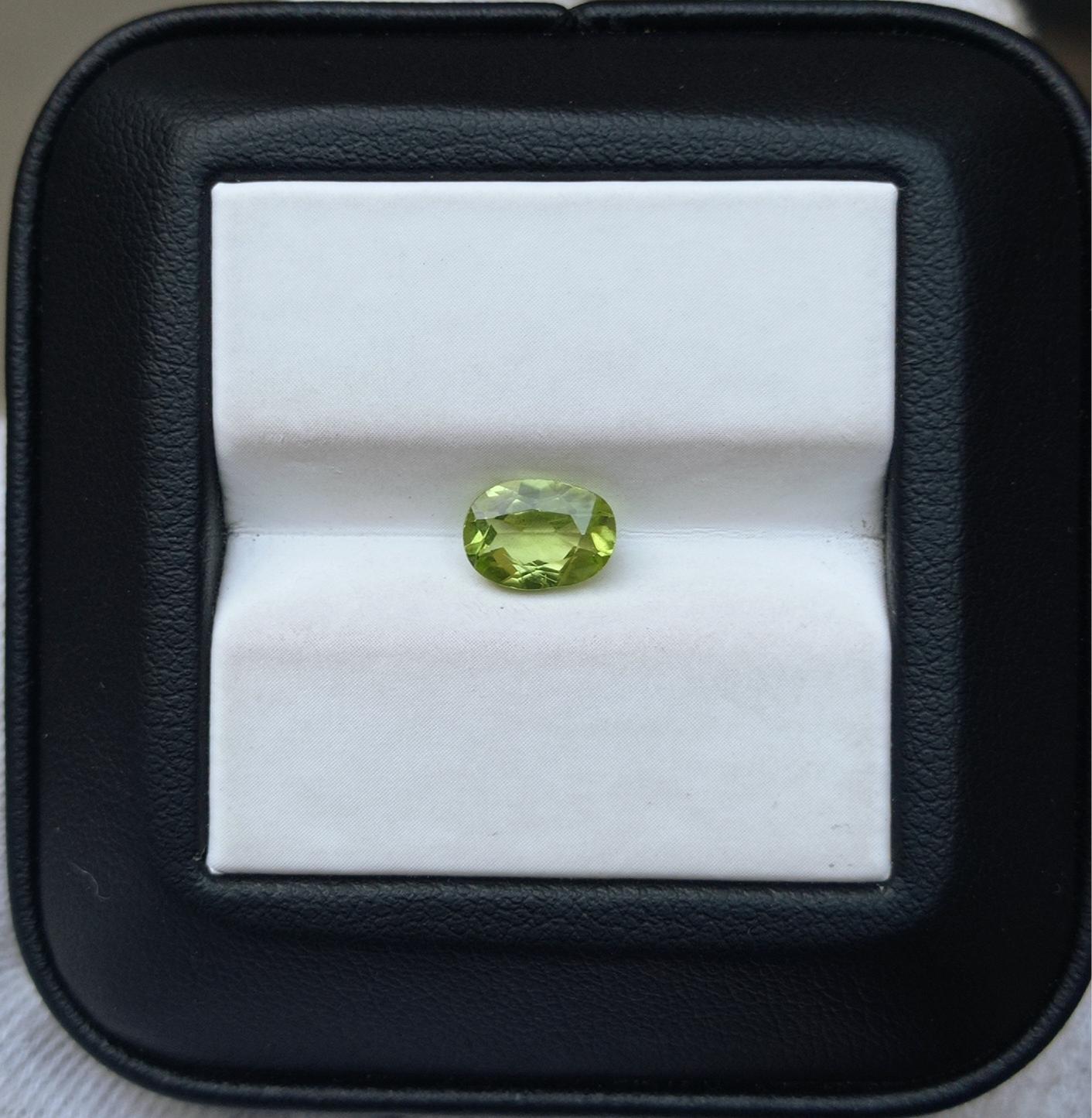 1.40ct Peridot Gemstone- Olivine - Chrysolite Gem - August Birthstone - 7.8x5.5x3.5mm