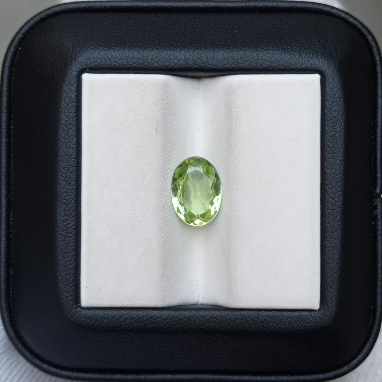 2.45ct Peridot Gemstone- Olivine - Chrysolite Gem - August Birthstone - 10x7.5x5mm