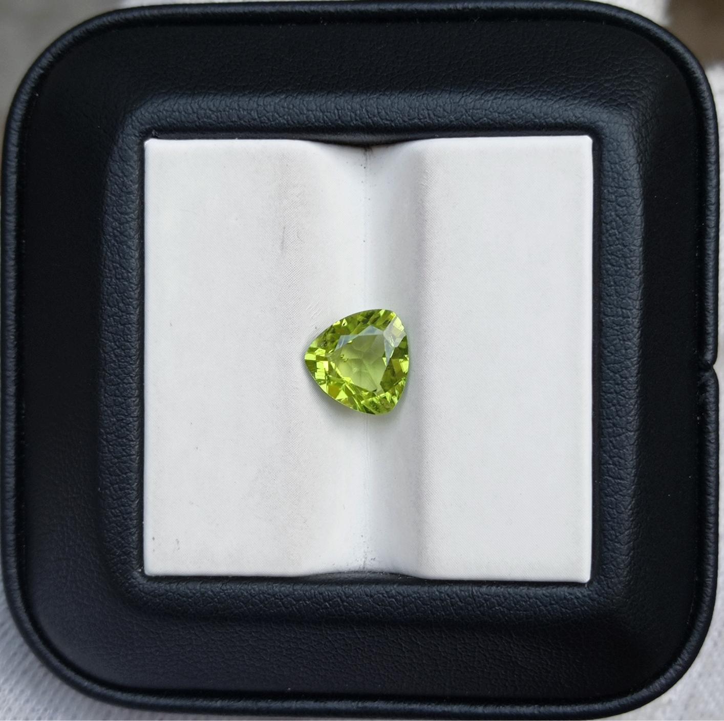 1.90ct Peridot Gemstone- Olivine - Chrysolite Gem - August Birthstone - 8x8x4mm