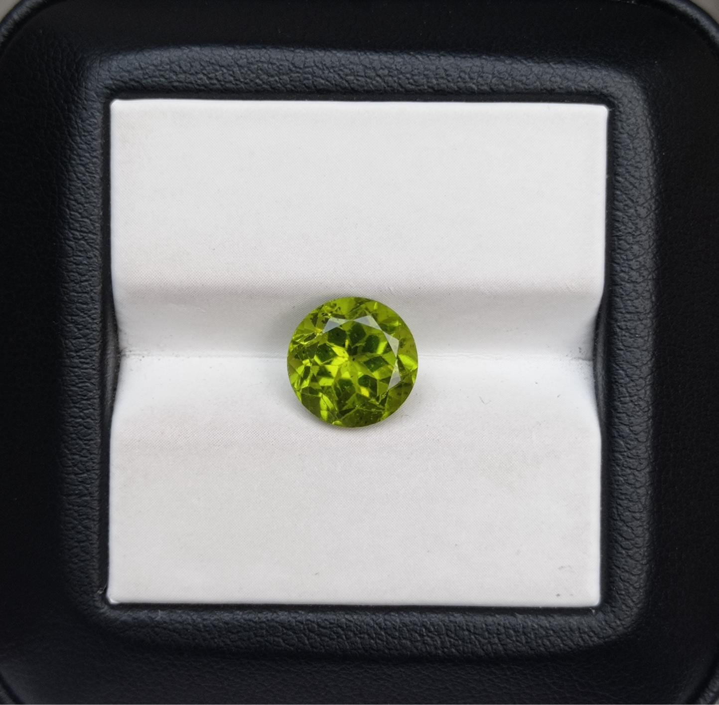 3.3ct Peridot Gemstone- Olivine - Chrysolite Gem - August Birthstone -  10x10mm