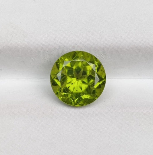 3.3ct Peridot Gemstone- Olivine - Chrysolite Gem - August Birthstone - 10x10mm