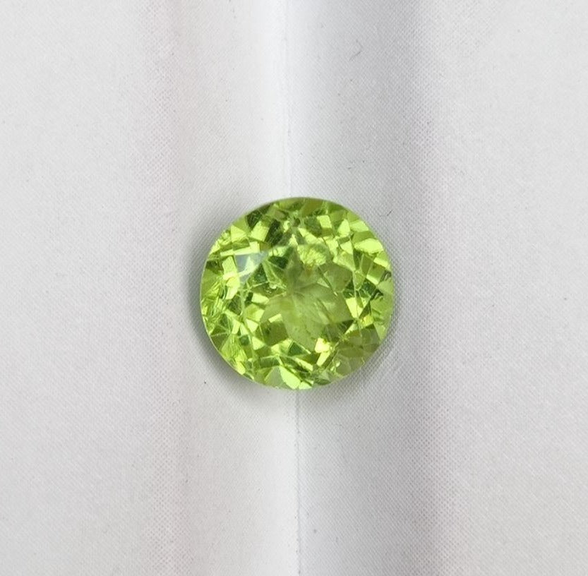 2.3ct Peridot Gemstone- Olivine - Chrysolite Gem - August Birthstone -  9mm