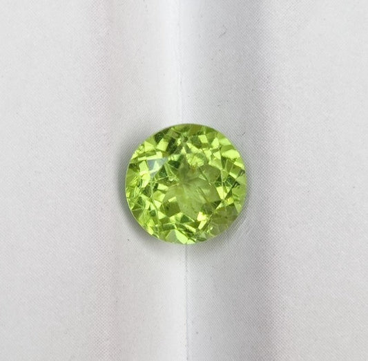 2.3ct Peridot Gemstone- Olivine - Chrysolite Gem - August Birthstone - 9mm